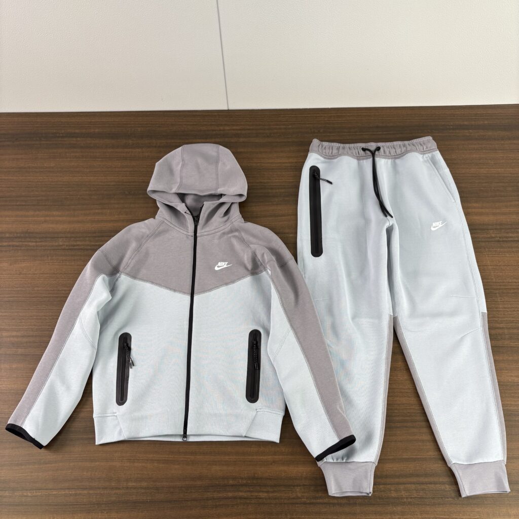 Tuta Nike Tech FB7922+FB8002