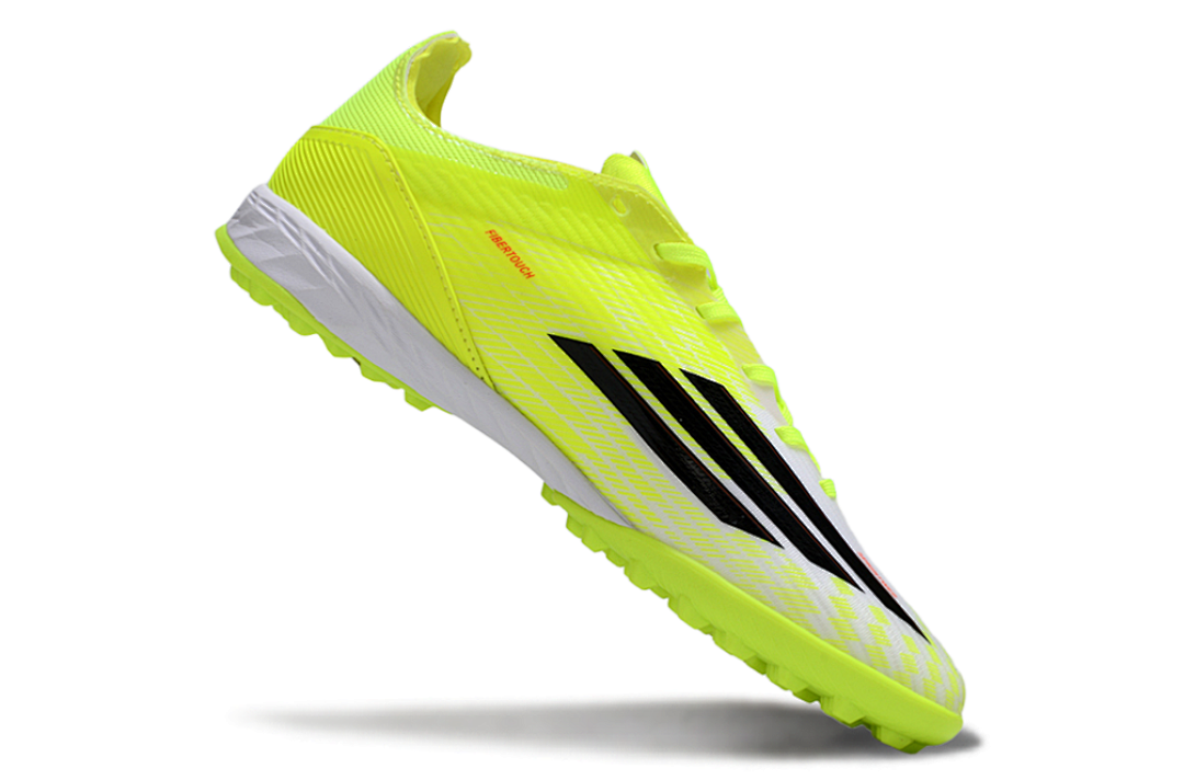 Adidas F50 ultraleggere con tacchetti TF - immagine 2