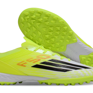 Adidas F50 ultraleggere con tacchetti TF