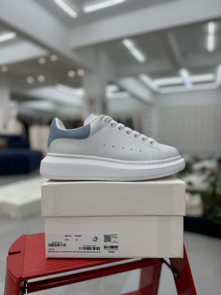 Alexander McQueen Sneakers
