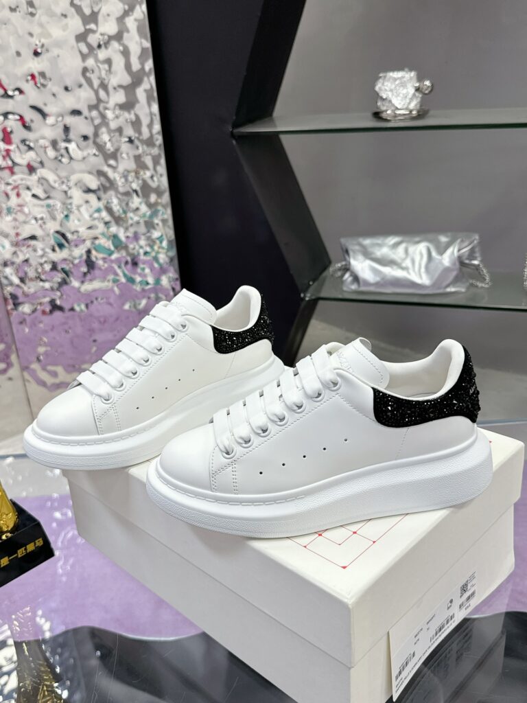 Alexander McQueen Sneakers Glitter Black