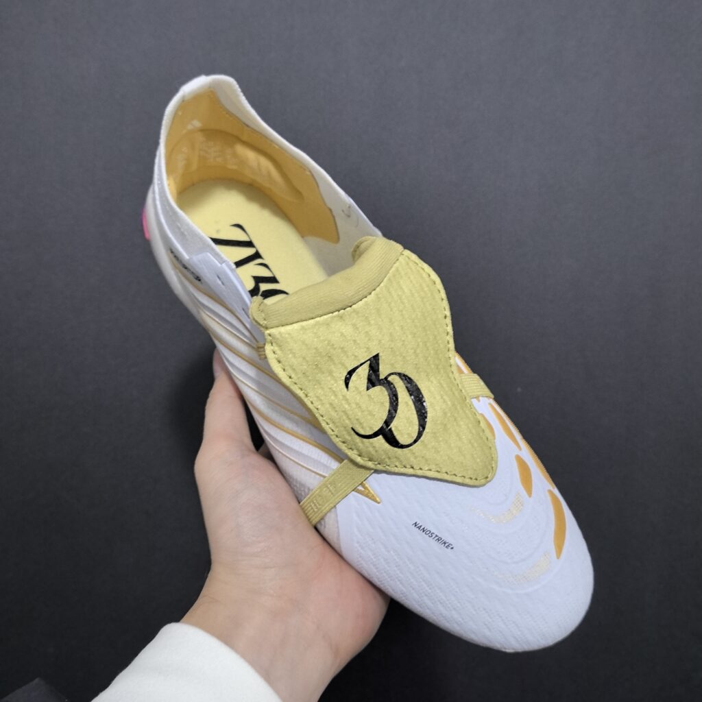 Adidas Predator Sg