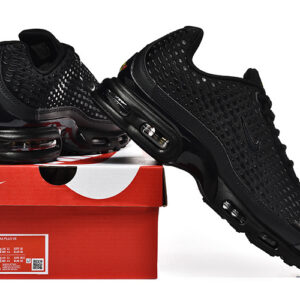 Nike Air Max Plus VII – Triple Black