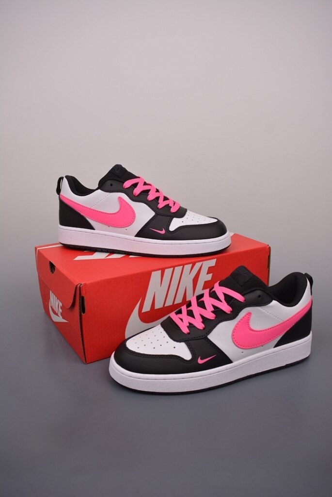 NIKE Court Borough Low