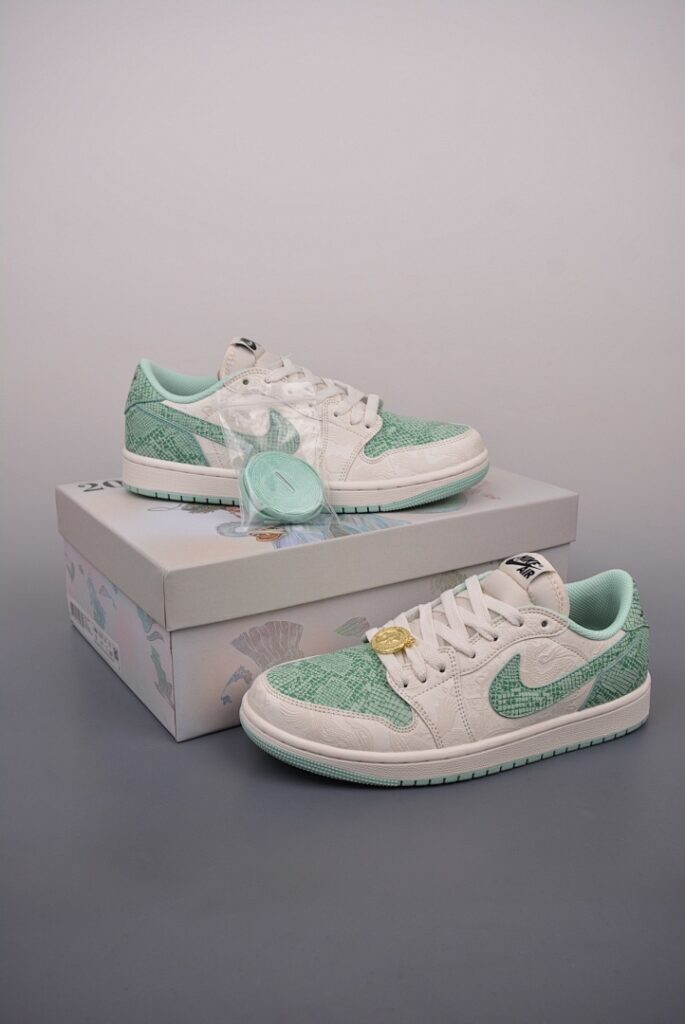 Nike Air Force 1 Low