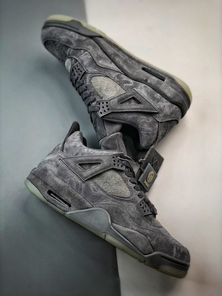 Air Jordan 4