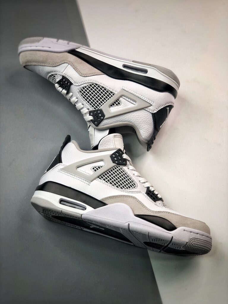Air Jordan 4