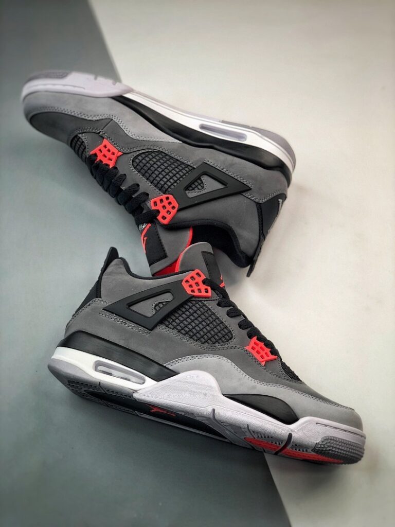 Air Jordan 4