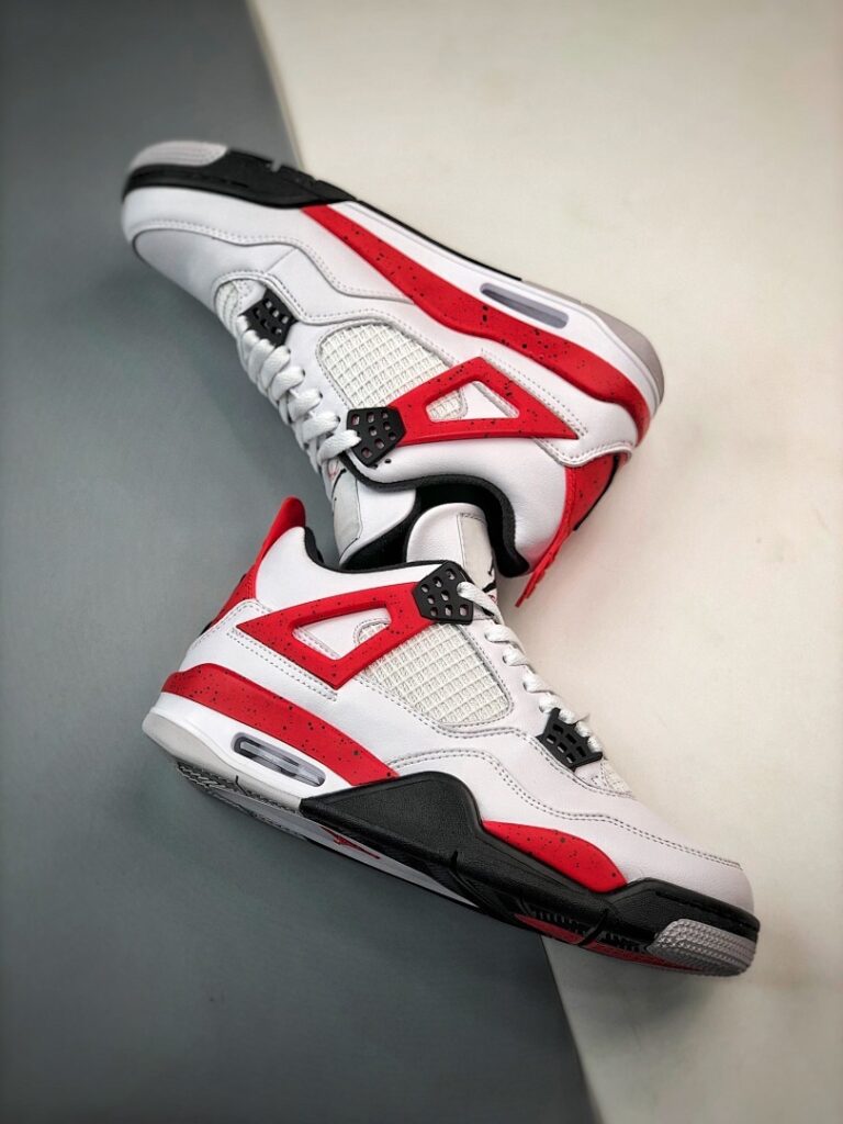 Air Jordan 4