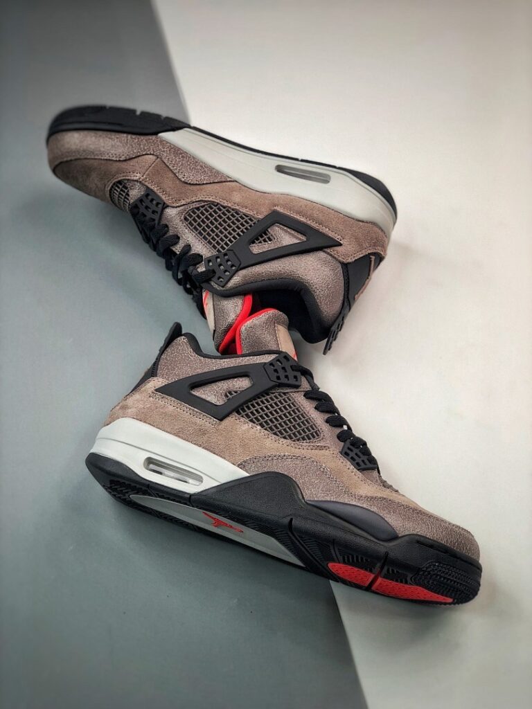 Air Jordan 4