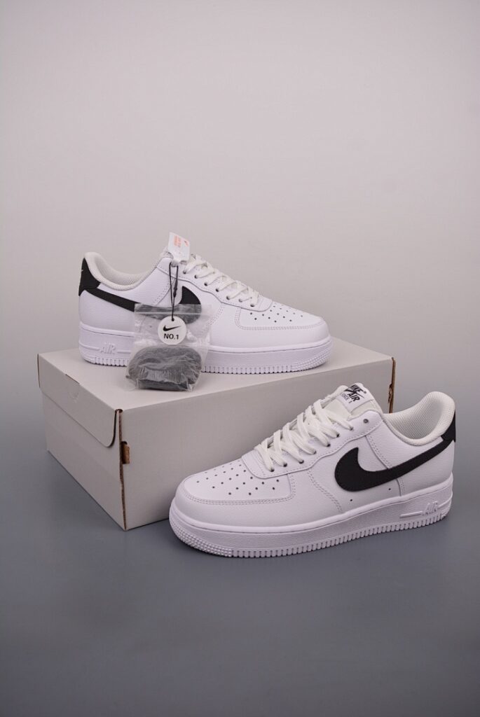 Nike Air Force 1 Low