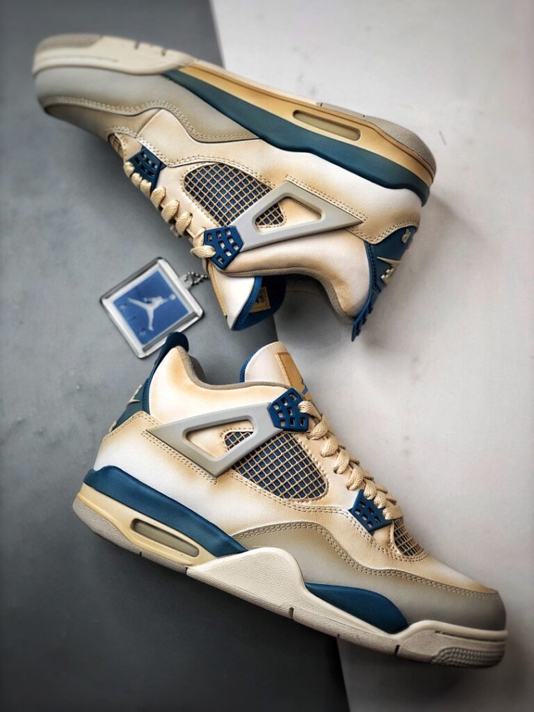 Air Jordan 4