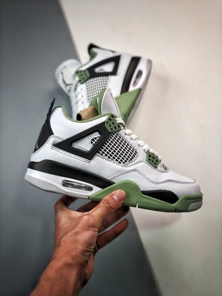 Air Jordan 4