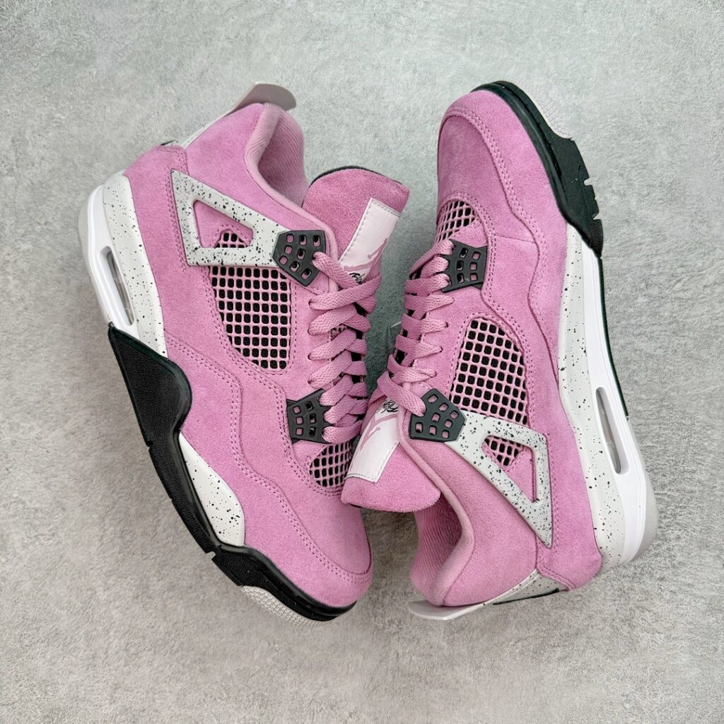 Air Jordan 4