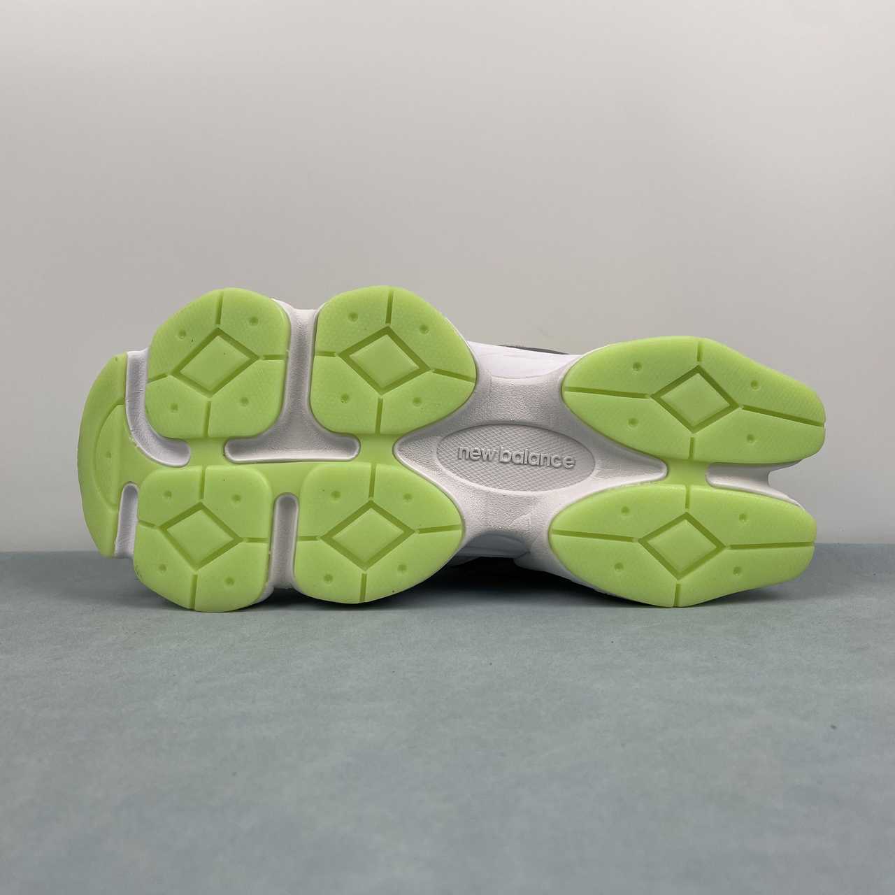 NB9060 U9060DGG - immagine 16