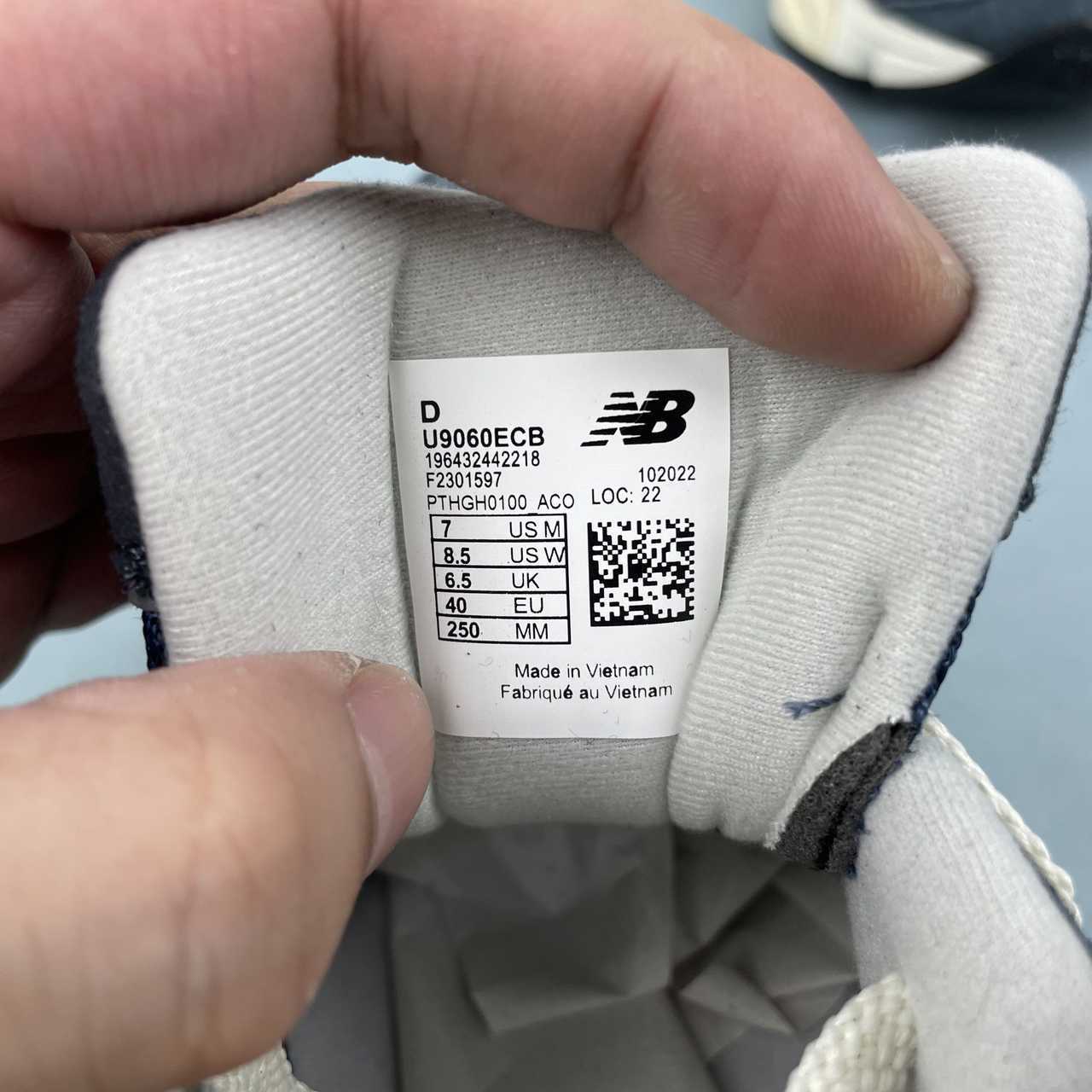 NB9060 U9060ECB - immagine 16