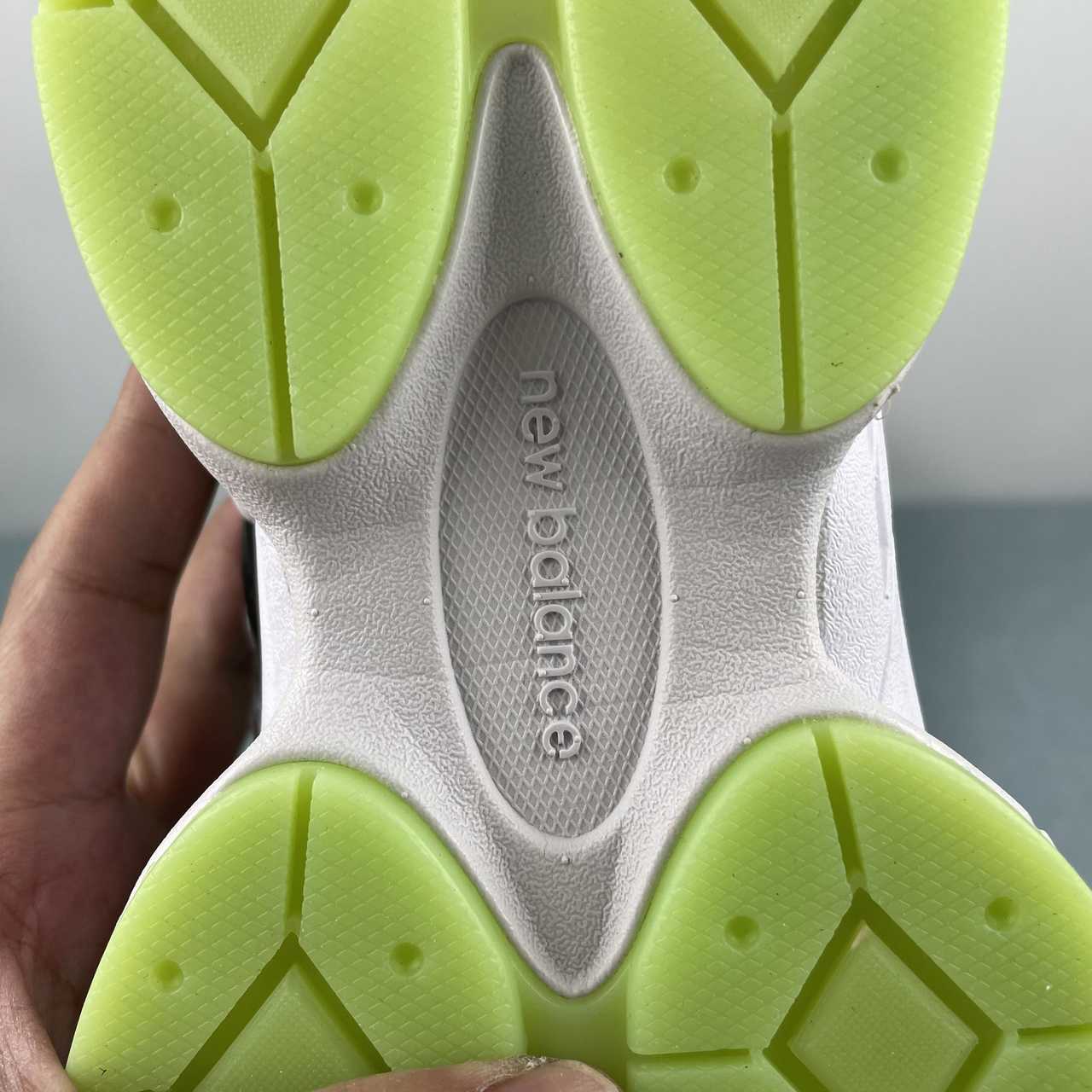 NB9060 U9060DGG - immagine 14