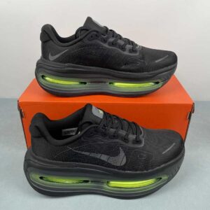 NIKE Vomero Premium HQ2050-