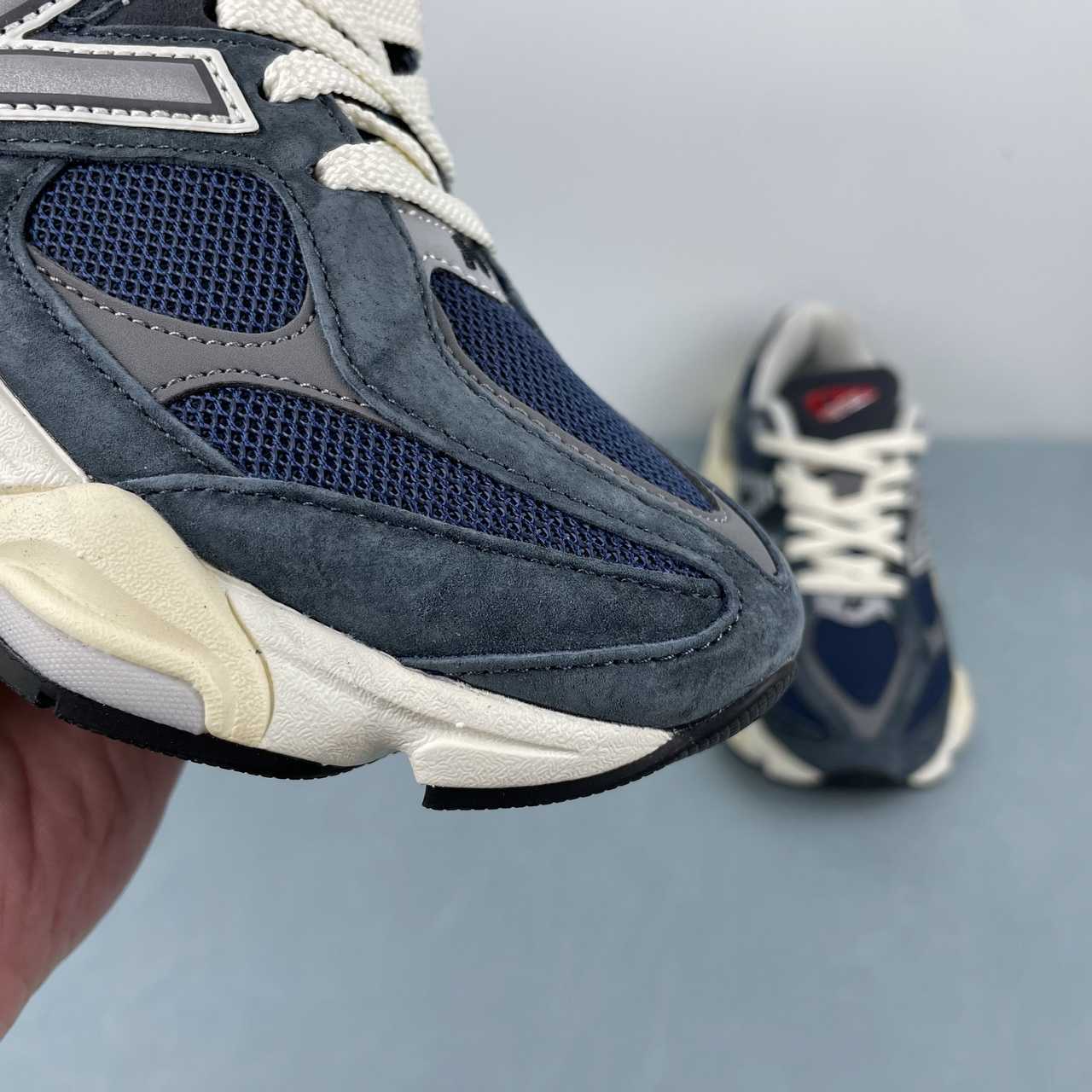 NB9060 U9060ECB - immagine 7