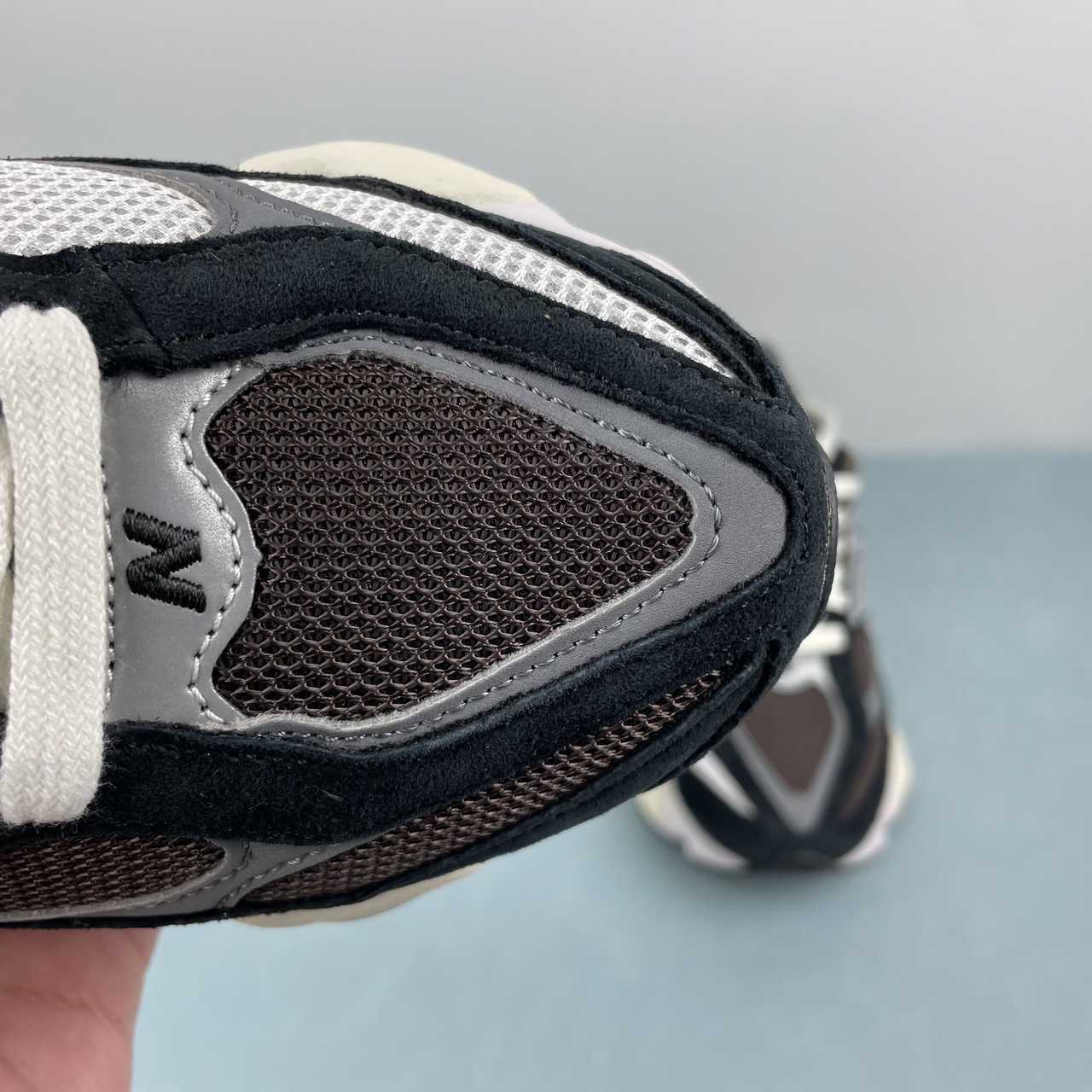 NB9060 U9060BRN - immagine 8