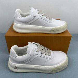 LOUIS VUITTON Olympia Sneaker white
