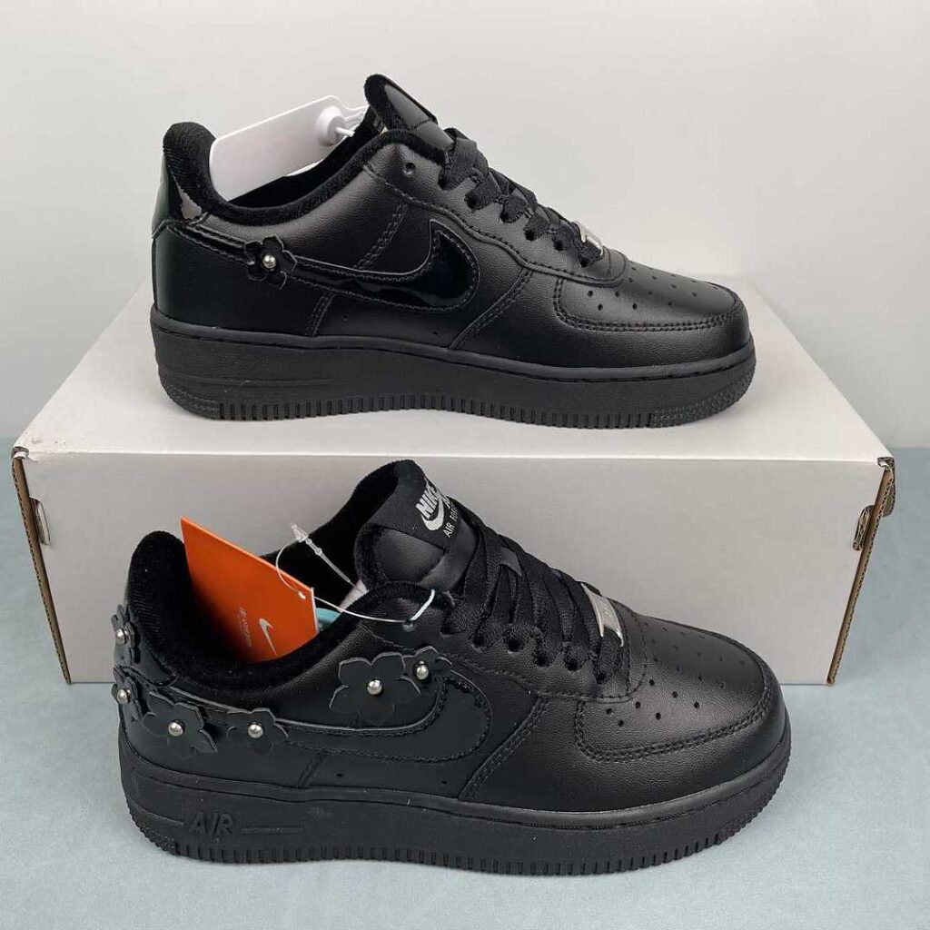 Nike Air Force 1 IR8637-001