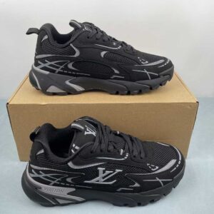 LOUIS VUITTON Tatic Runner LV 1AKC3E