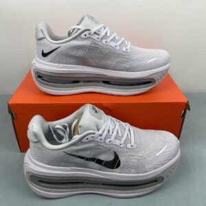 NIKE Vomero Premium HQ2050-104