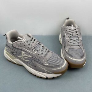LOUIS VUITTON Tatic Runner LV 1AKC53