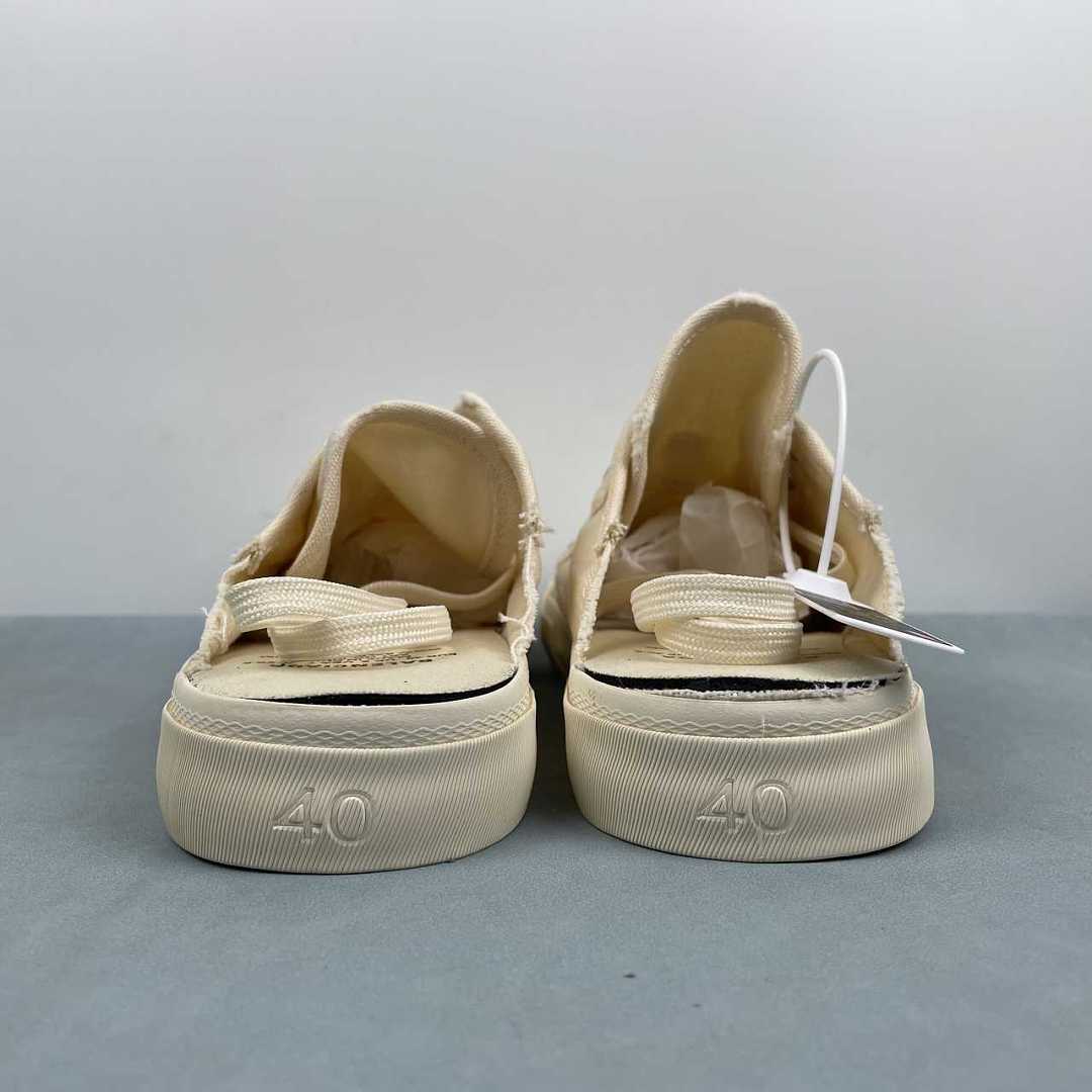 Balenciaga Paris Low Sneaker Beige 693952 W3PS1 9016 - immagine 11