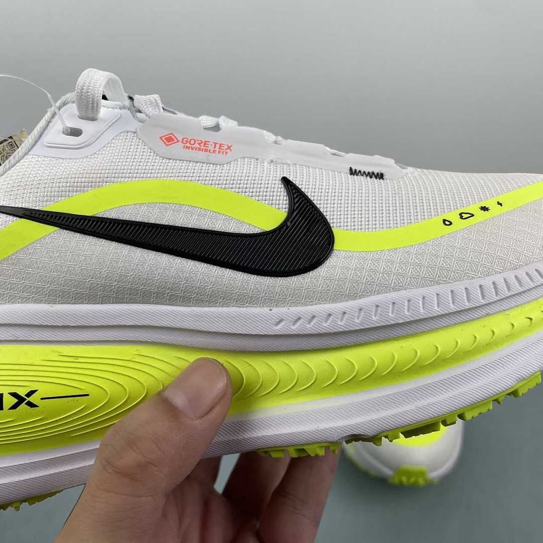 Nike Zoom Vomero 18 GTX HQ7001-210 - immagine 8